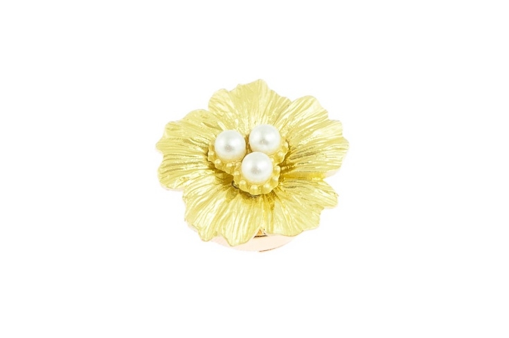 Ozdoba na guzik mankietowy